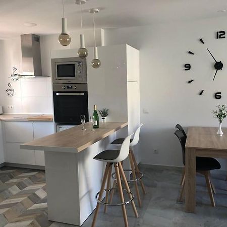 Encantador Apartamento Residencial Con Piscina 托雷莫利诺斯 外观 照片