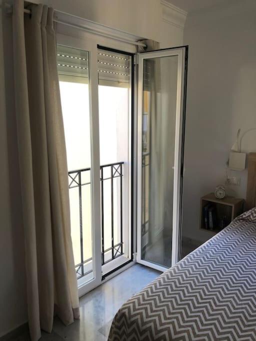 Encantador Apartamento Residencial Con Piscina 托雷莫利诺斯 外观 照片
