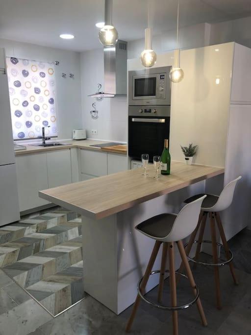 Encantador Apartamento Residencial Con Piscina 托雷莫利诺斯 外观 照片