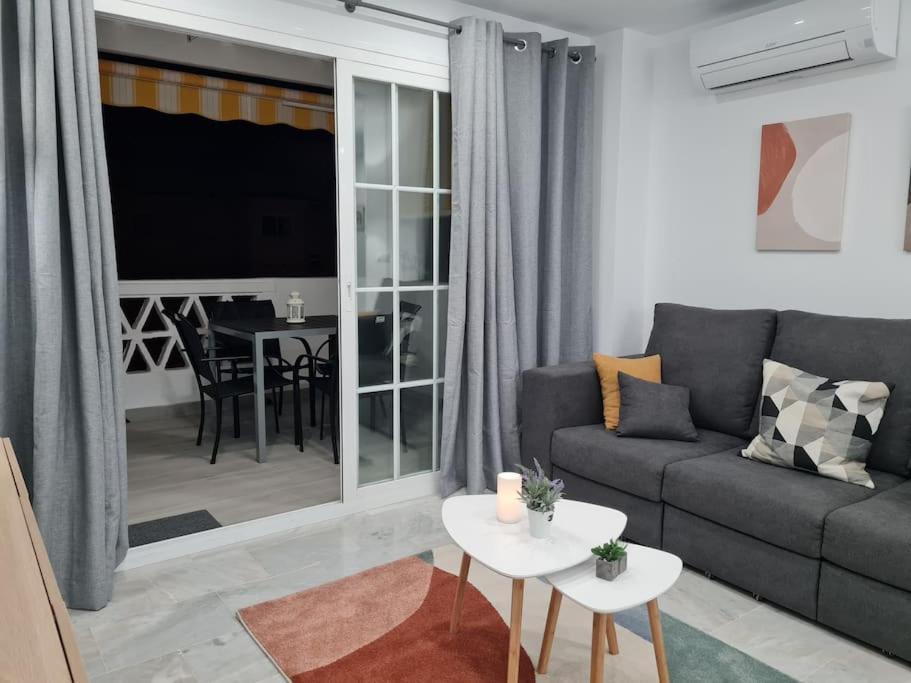 Encantador Apartamento Residencial Con Piscina 托雷莫利诺斯 外观 照片