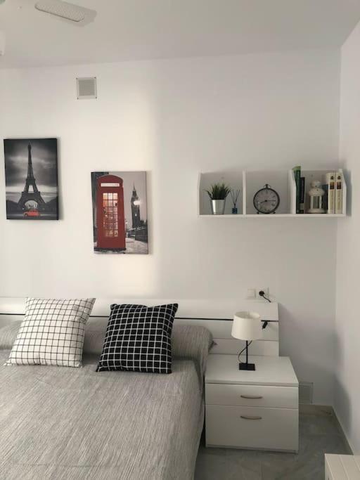 Encantador Apartamento Residencial Con Piscina 托雷莫利诺斯 外观 照片