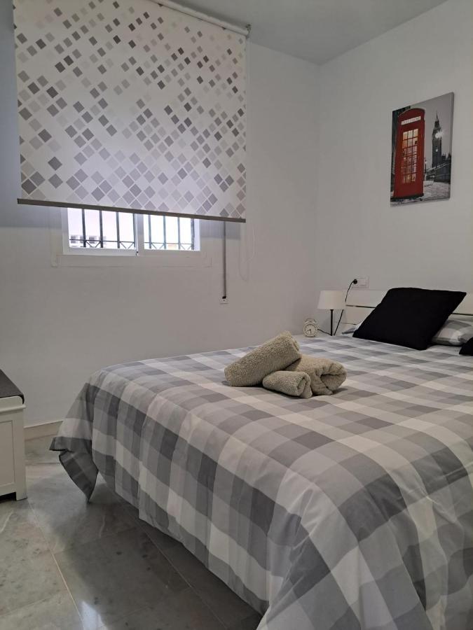 Encantador Apartamento Residencial Con Piscina 托雷莫利诺斯 外观 照片