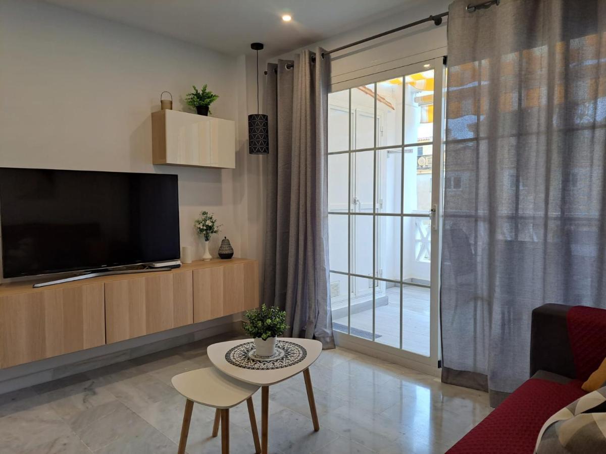 Encantador Apartamento Residencial Con Piscina 托雷莫利诺斯 外观 照片